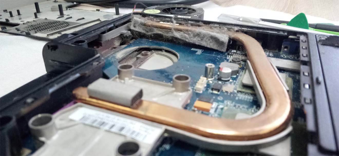 чистка ноутбука Lenovo в Шушарах