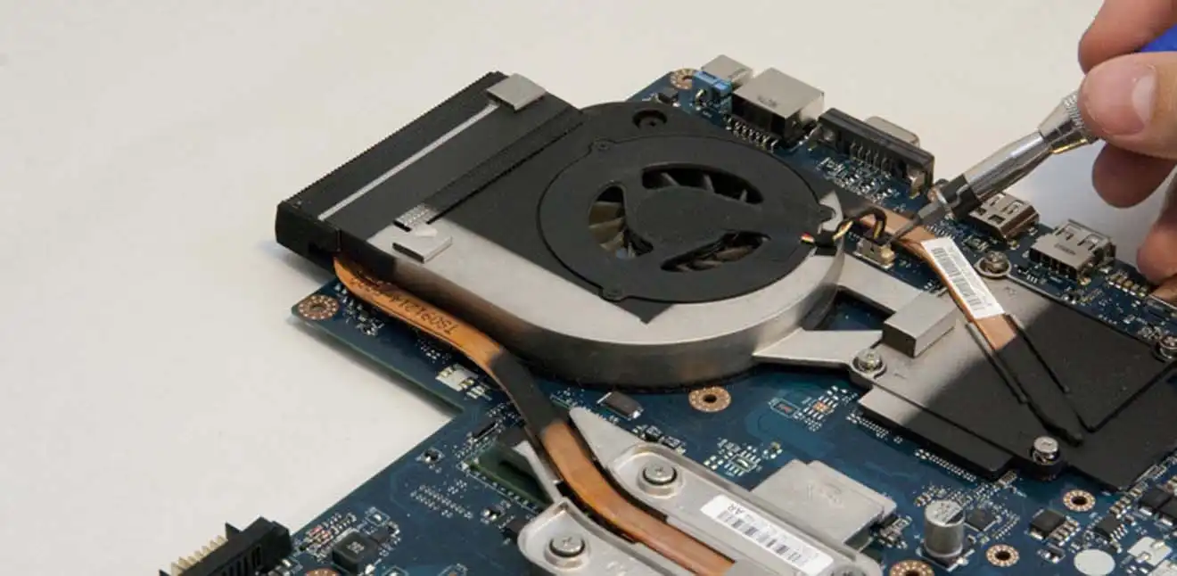 Чистка ноутбука Packard Bell от пыли в Шушарах | Замена термопасты