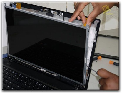 Замена экрана ноутбука Emachines в Шушарах