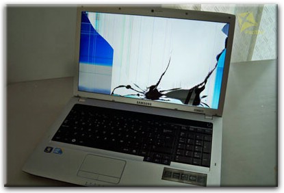 замена матрицы на ноутбуке Samsung в Шушарах